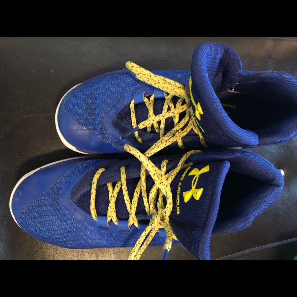 Under Armour Steph Curry Boys Size 5Y Blue Gold